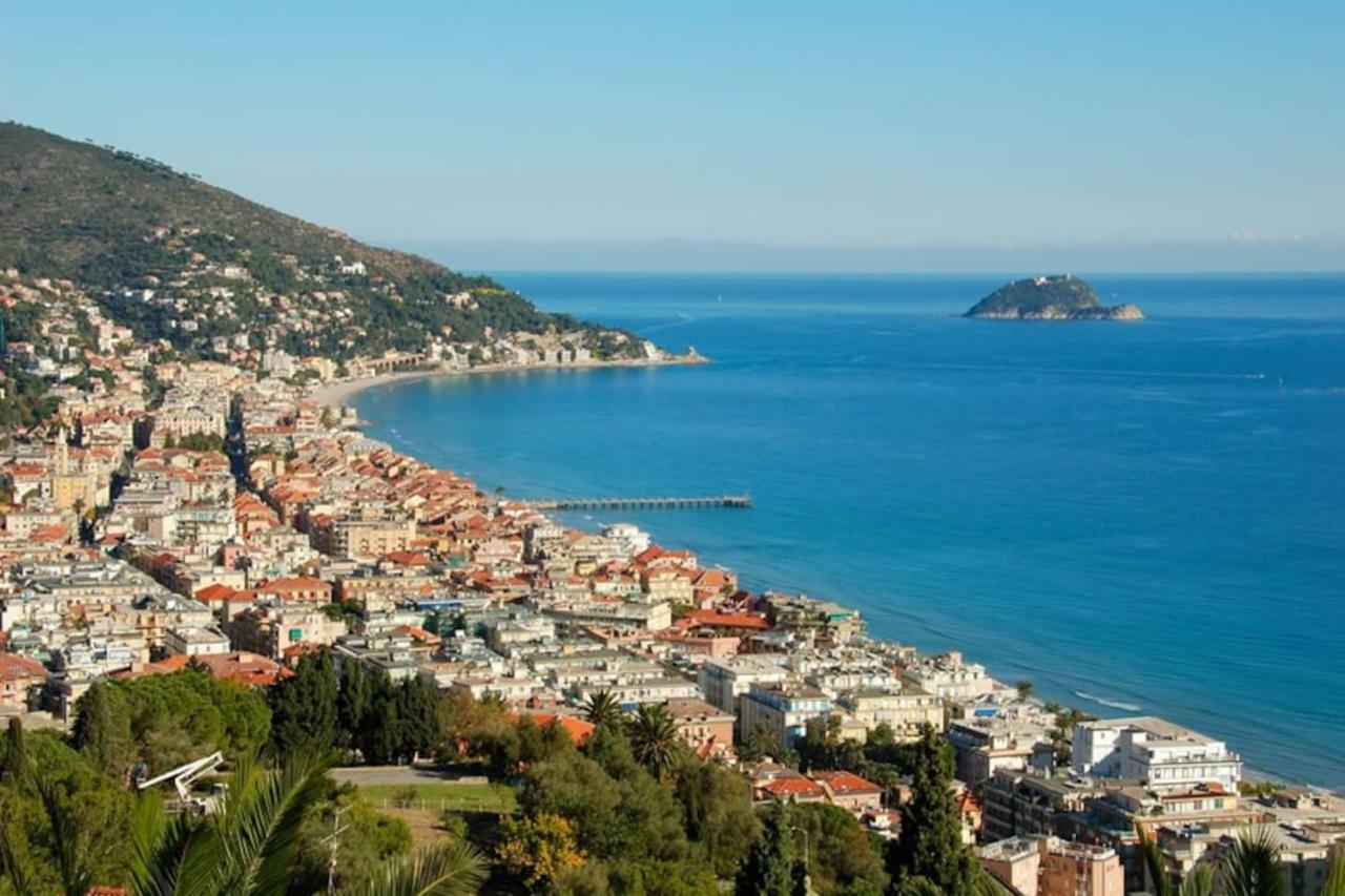 Trilocale A 50mt Dal Mare Apartment Alassio